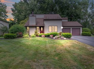 8107 Sloop Dr, Cicero, NY 13039