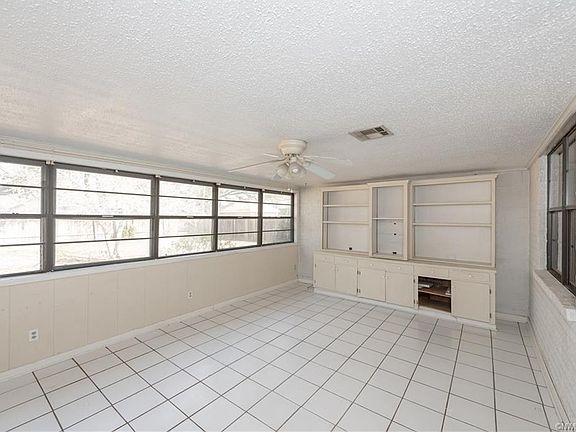 3rd image of 6003 Joni Ln