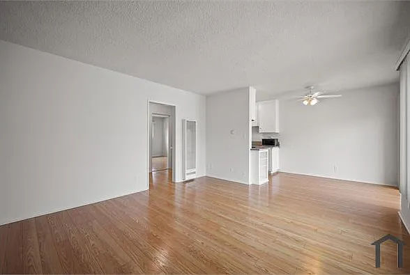 12540 Pacific Ave #7 — Photo 2