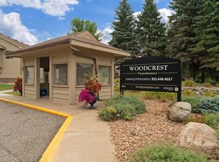 Woodcrest Townhomes, Chaska, MN 55318