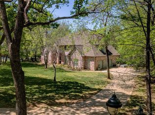 10110 N Dover Pl, Owasso, OK 74055