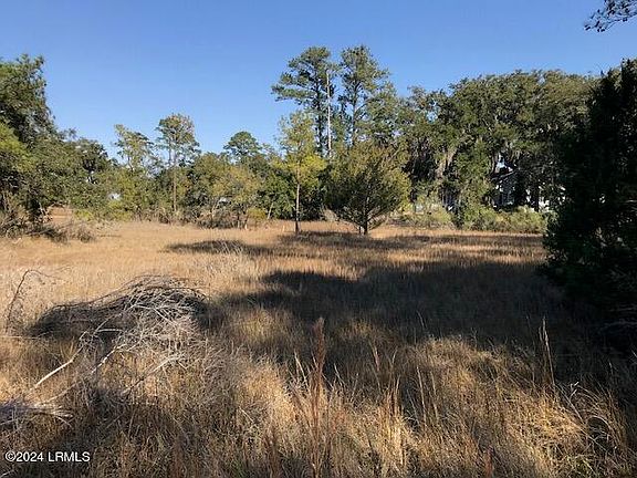 2nd image of 53 Honeysuckle Lane