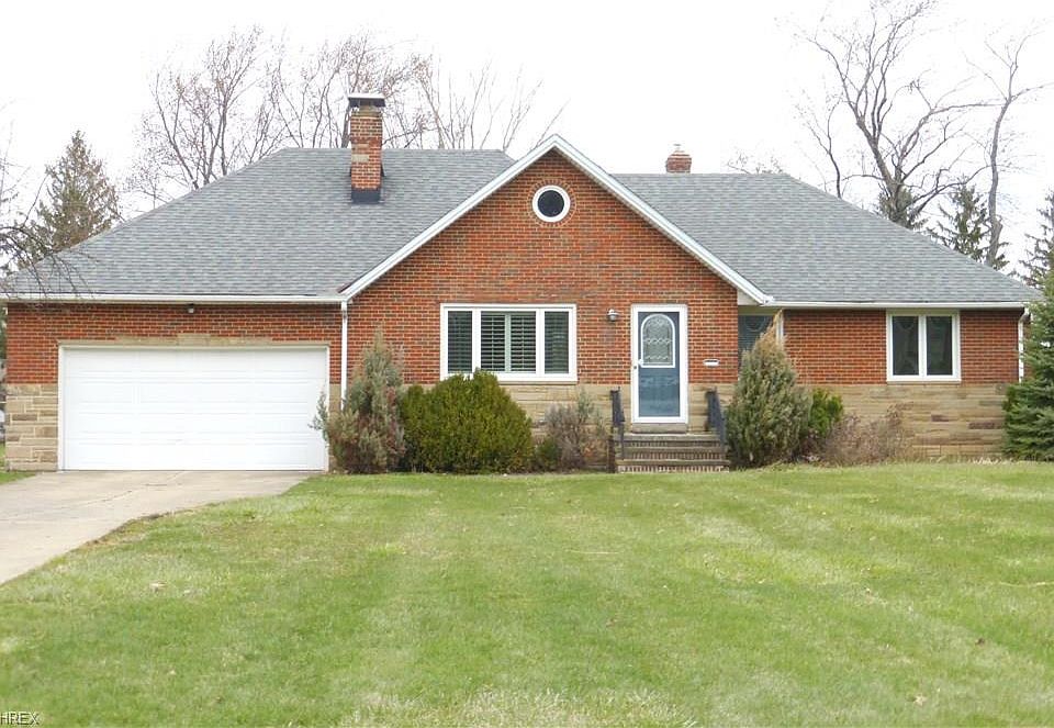 1st image of 395 Cherry Ln