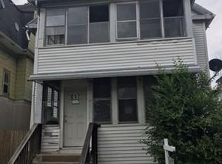 817 Carew St, Springfield, MA 01104