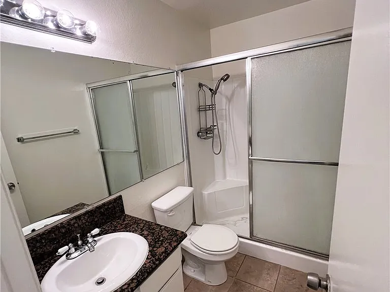 25234 Lawton Ave — Photo 9