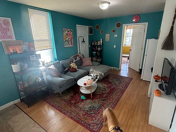2nd image of 529 Morris St Floor 3