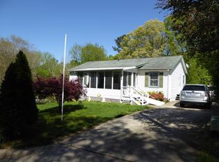 6012 Beardsley Ct, Raleigh, NC 27609