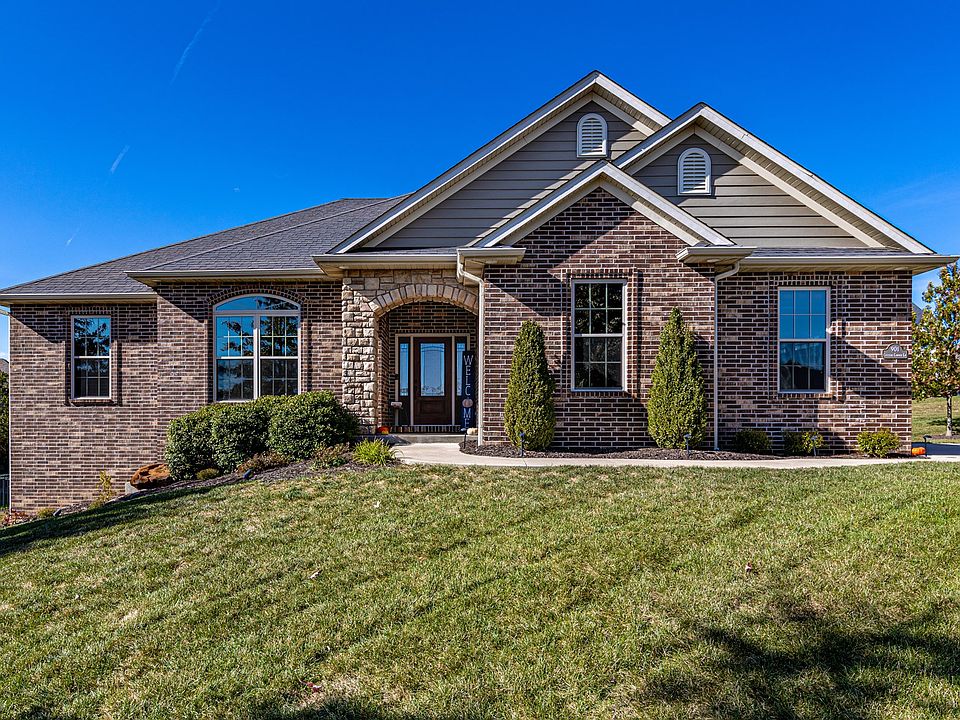 1st image of 901 Cutters Corner Ln #L
