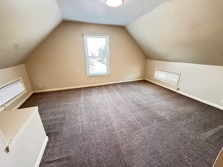 927 S 14th St #2 — Photo 10