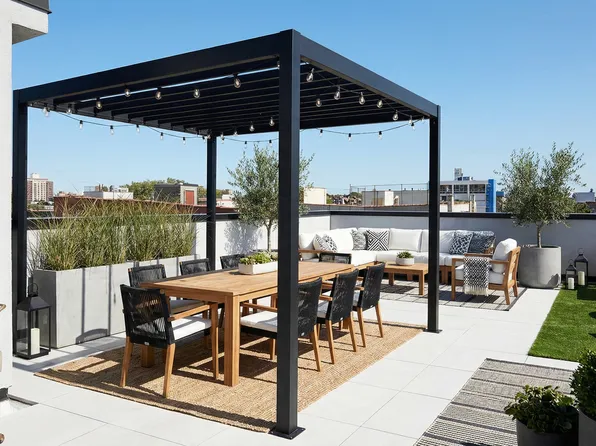 333 Tompkins Avenue image 4 of 33