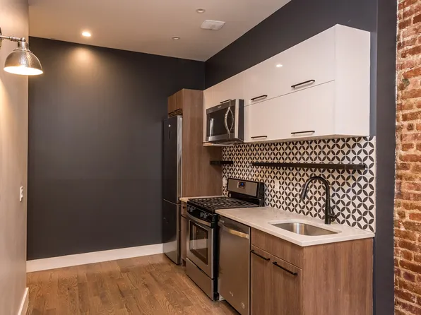 364 Palmetto Street image 2 of 12