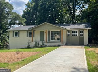 852 Pine Shadow Ln, Winder, GA 30680