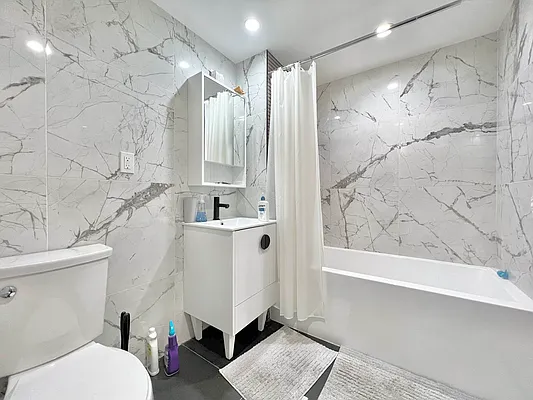 Rented by Doorway NYC, LLC | media 18