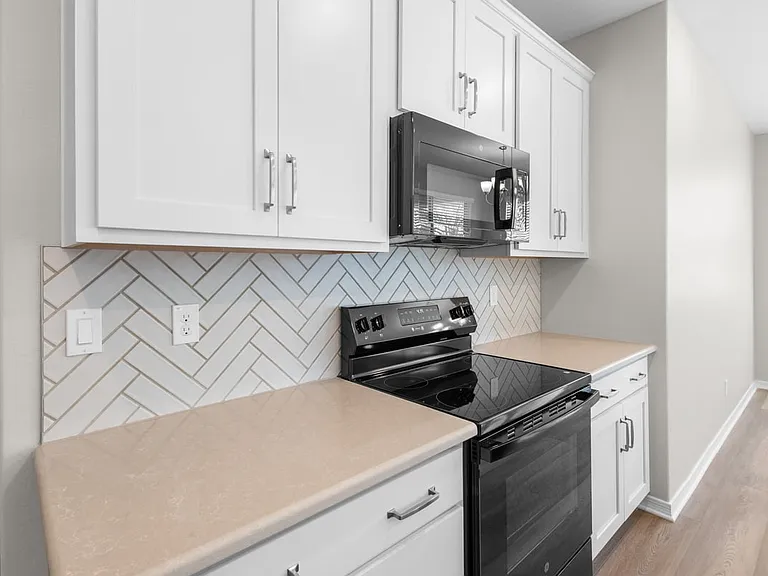 24094 N 162nd Ave — Photo 5