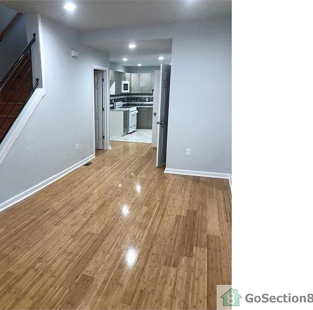 1st image of 2312 N Beechwood St