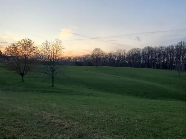 2547 Pinnacle Dr, Catawba, NC 28609