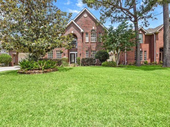 5111 Maple Hill Trl, Kingwood, TX 77345