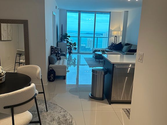 4th image of 500 Brickell Ave APT 3400
