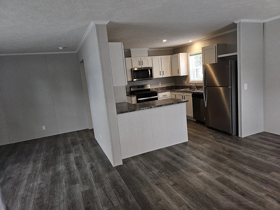 855 W Jefferson 21 #21