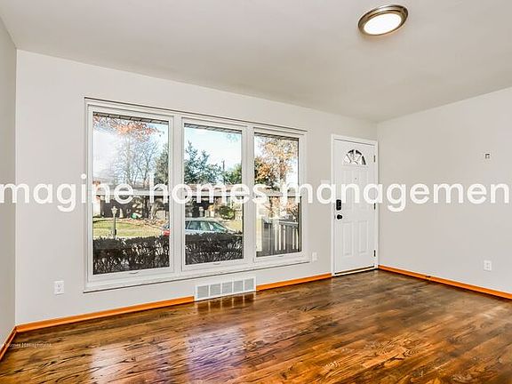3rd image of 9252 Citadel Ct