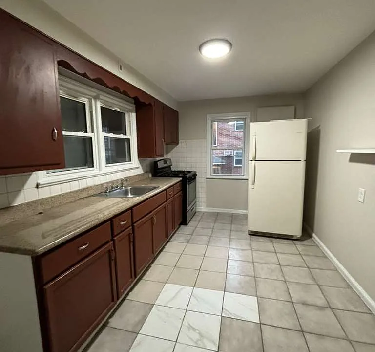 129 Maple Ave #131