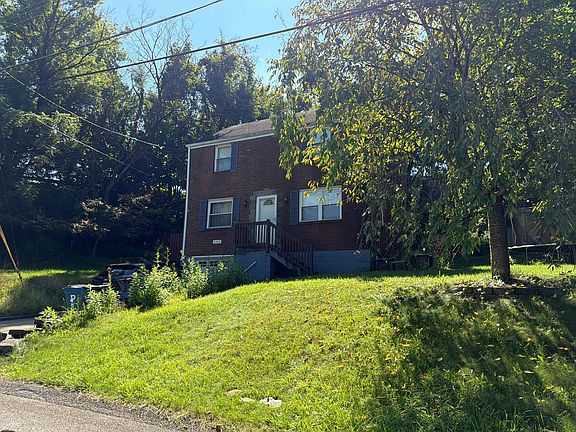 2nd image of 520 Springdale Dr