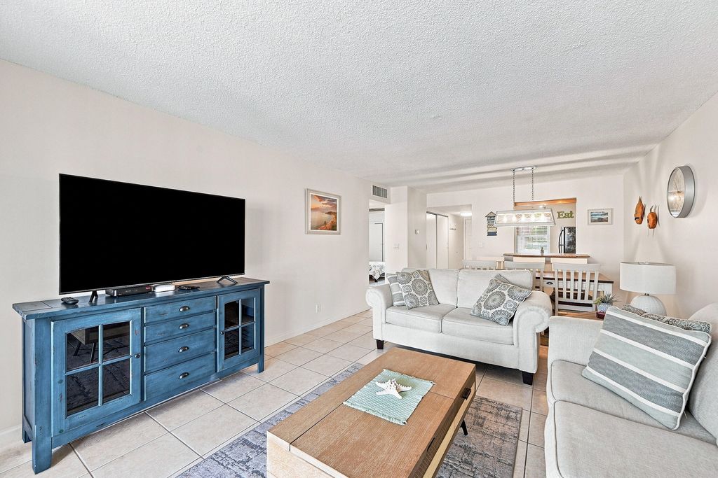 777 S Federal Highway #D204, photo 6