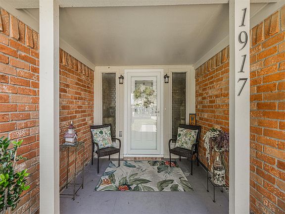 4th image of 1917 28th Ave N