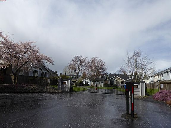 3rd image of 11334 3rd Avenue Ct E