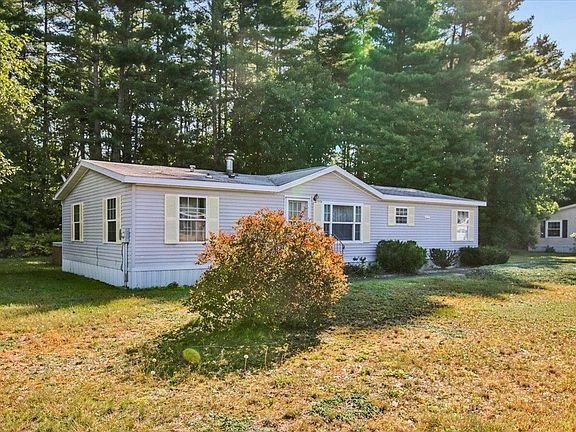 4th image of 202 Fire Pond Road