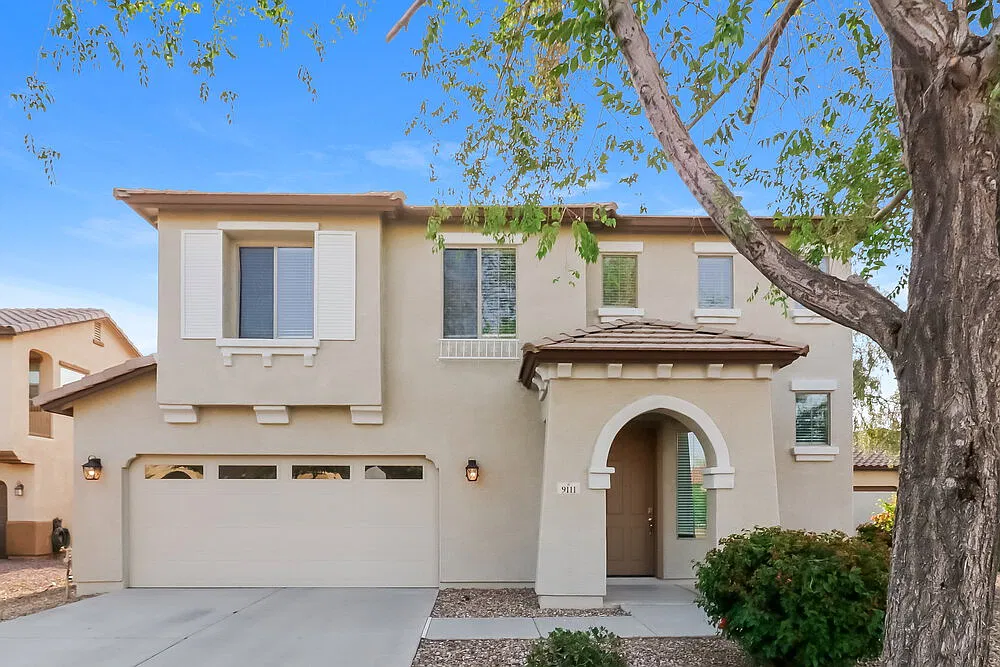2 bed, 2.5 bath, 1761 sqft, $1,795 — Photo 1