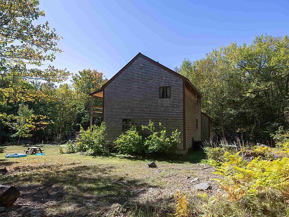 5th image of 823 Country Land Drive