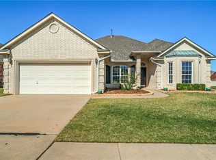 11001 NW 106th Cir, Yukon, OK 73099