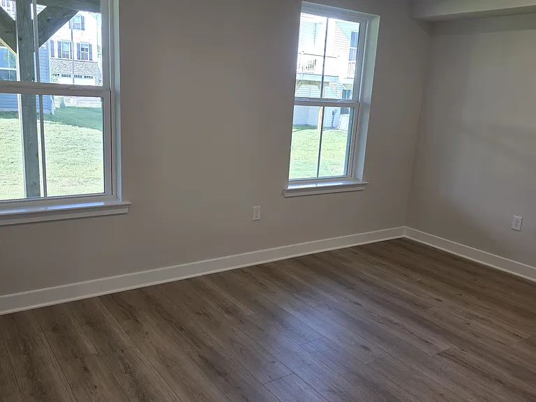 8 Weldon Way — Photo 62