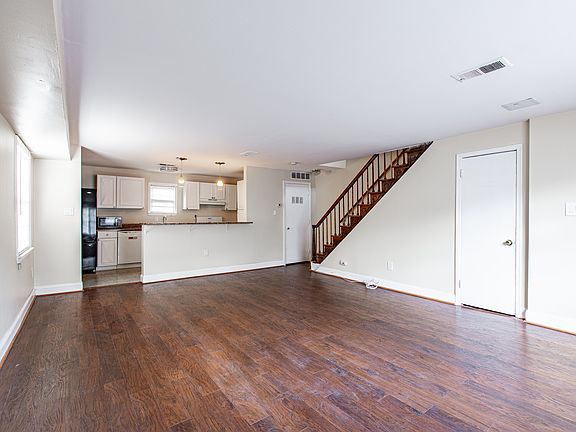 4th image of 430 N Patrick St #1