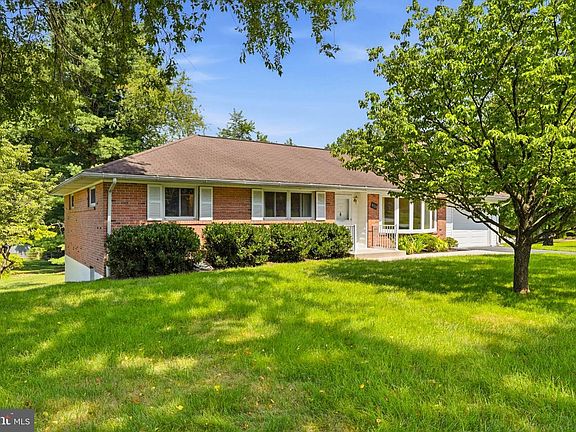 2nd image of 6129 Sebring Dr