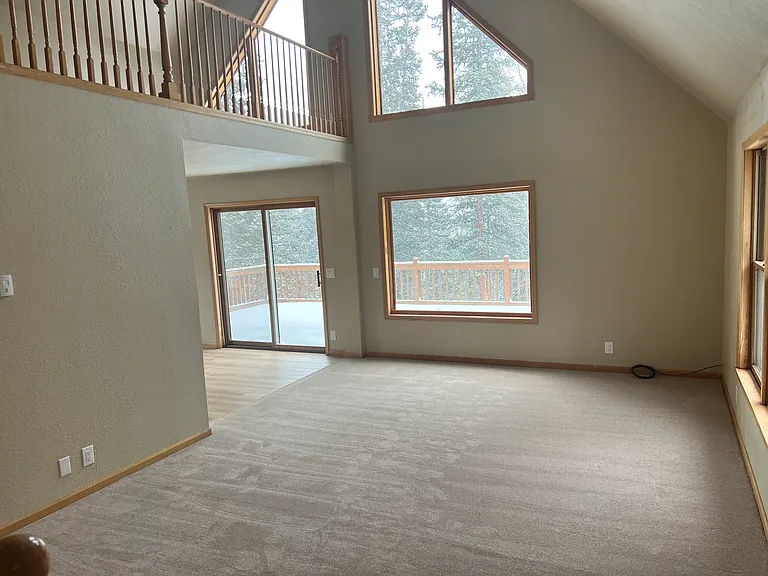 358 Peterson Dr — Photo 22