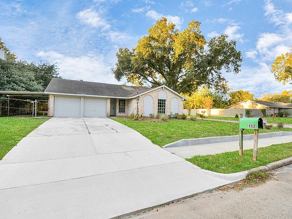 3rd image of 2539 Woodsdale Blvd