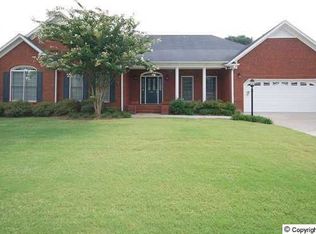 3204 Sweetbriar Rd SW, Decatur, AL 35603