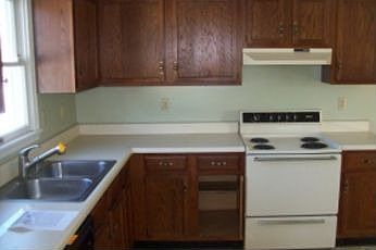 3rd image of 134 W Hammaker St