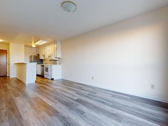 3rd image of 1799 22nd Ave #102