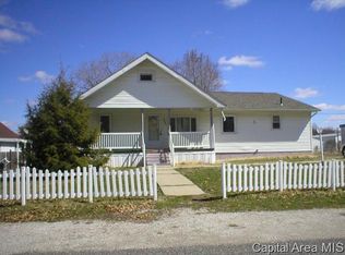 2240 N 3rd St, Springfield, IL 62702