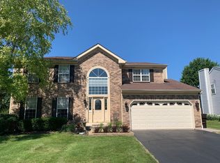 1796 Deerhaven Dr, Crystal Lake, IL 60014