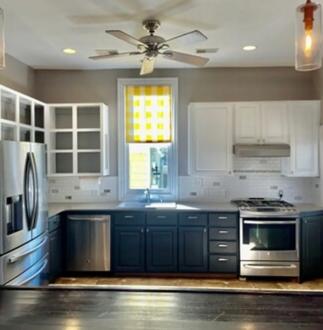 3 bed, 2.5 bath, 1800 sqft, $3,950 — Photo 3