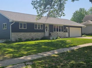 207 S Colby St, Algona, IA 50511