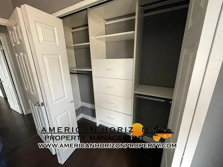 204 Epworth Ct — Photo 15