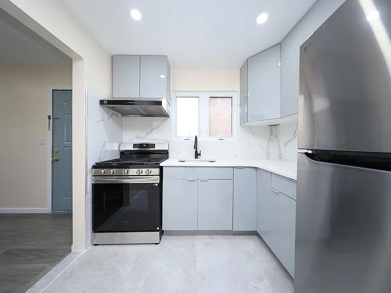 275 Katan Ave #1 — Photo 2