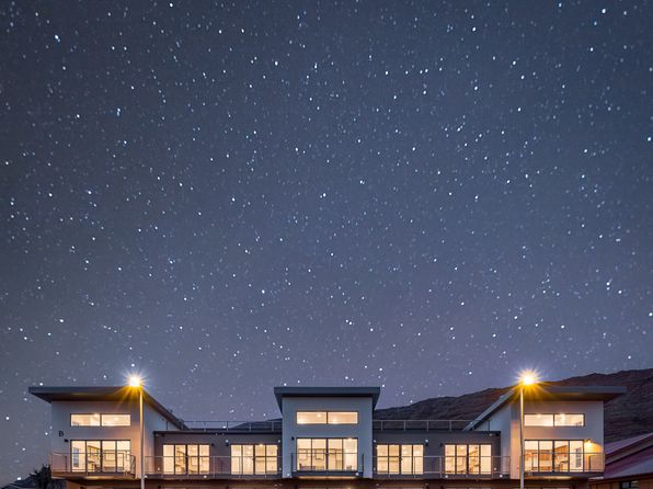 443 W Kane Creek Blvd #B211