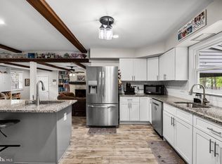 11 Forage Ln, Cherry Hill, NJ 08003