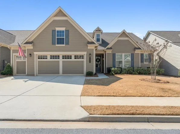 111 Red Maple Dr, Peachtree City, GA 30269
